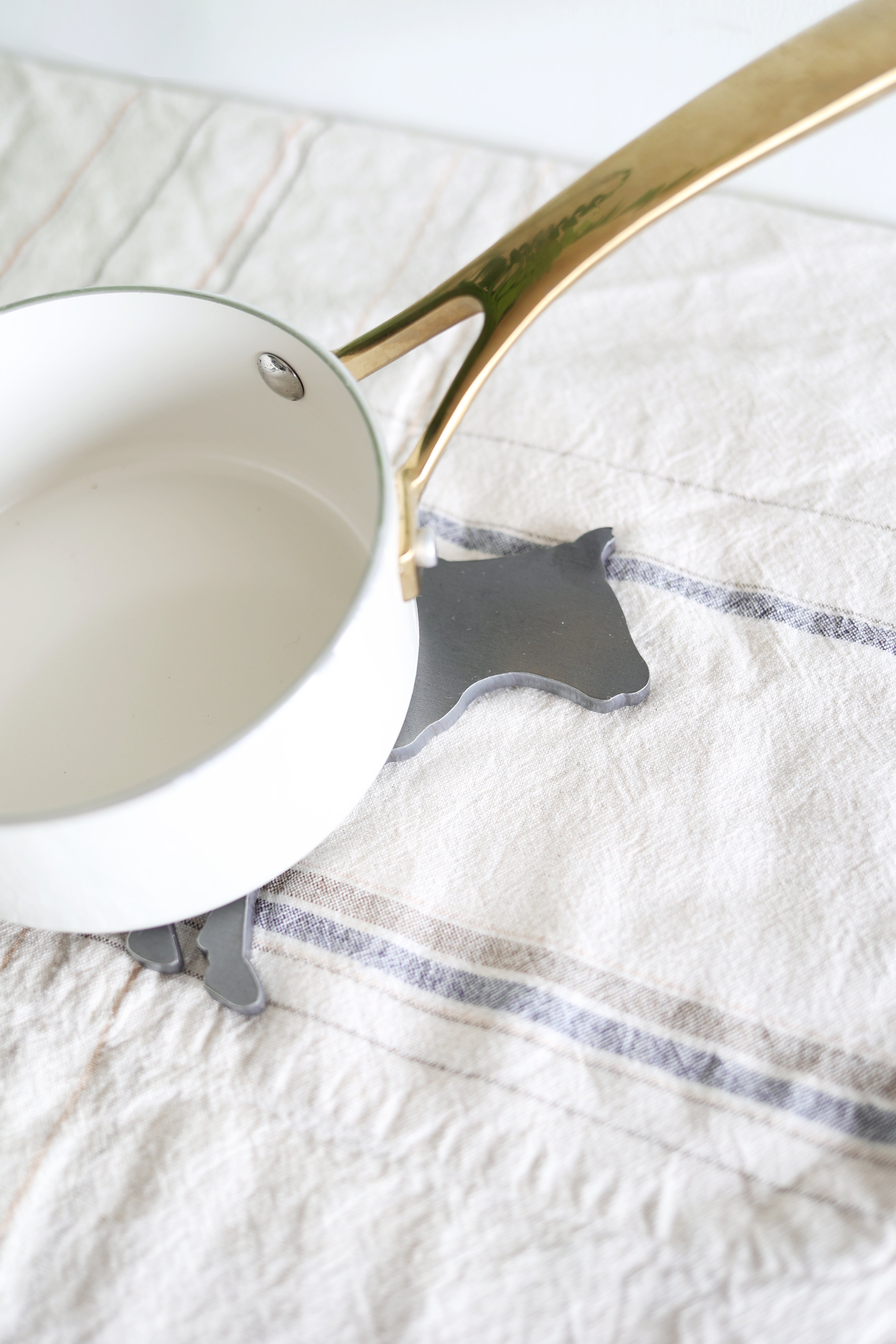 Cow Trivet Hot Plate Pot Holder