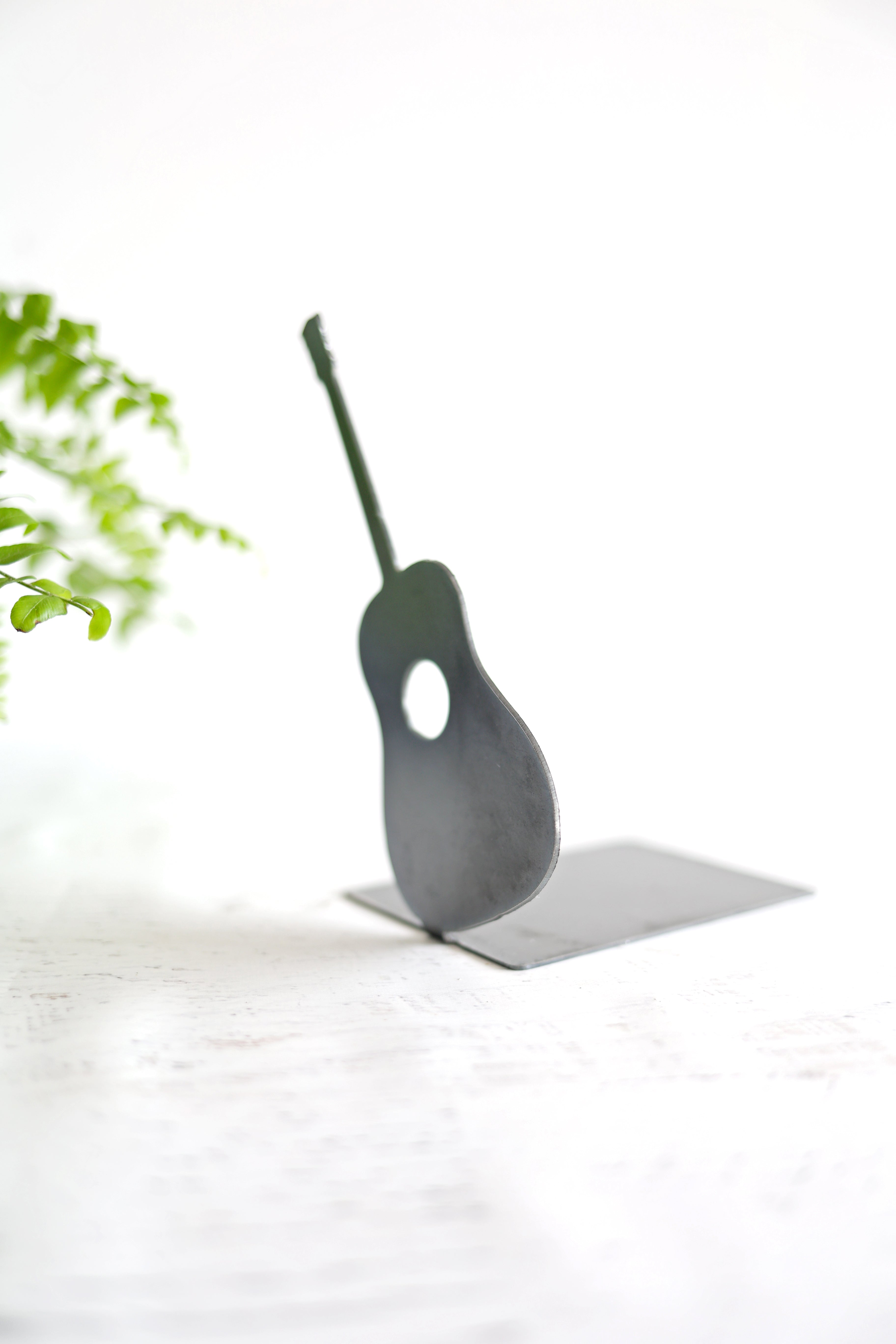 Guitar Bookend