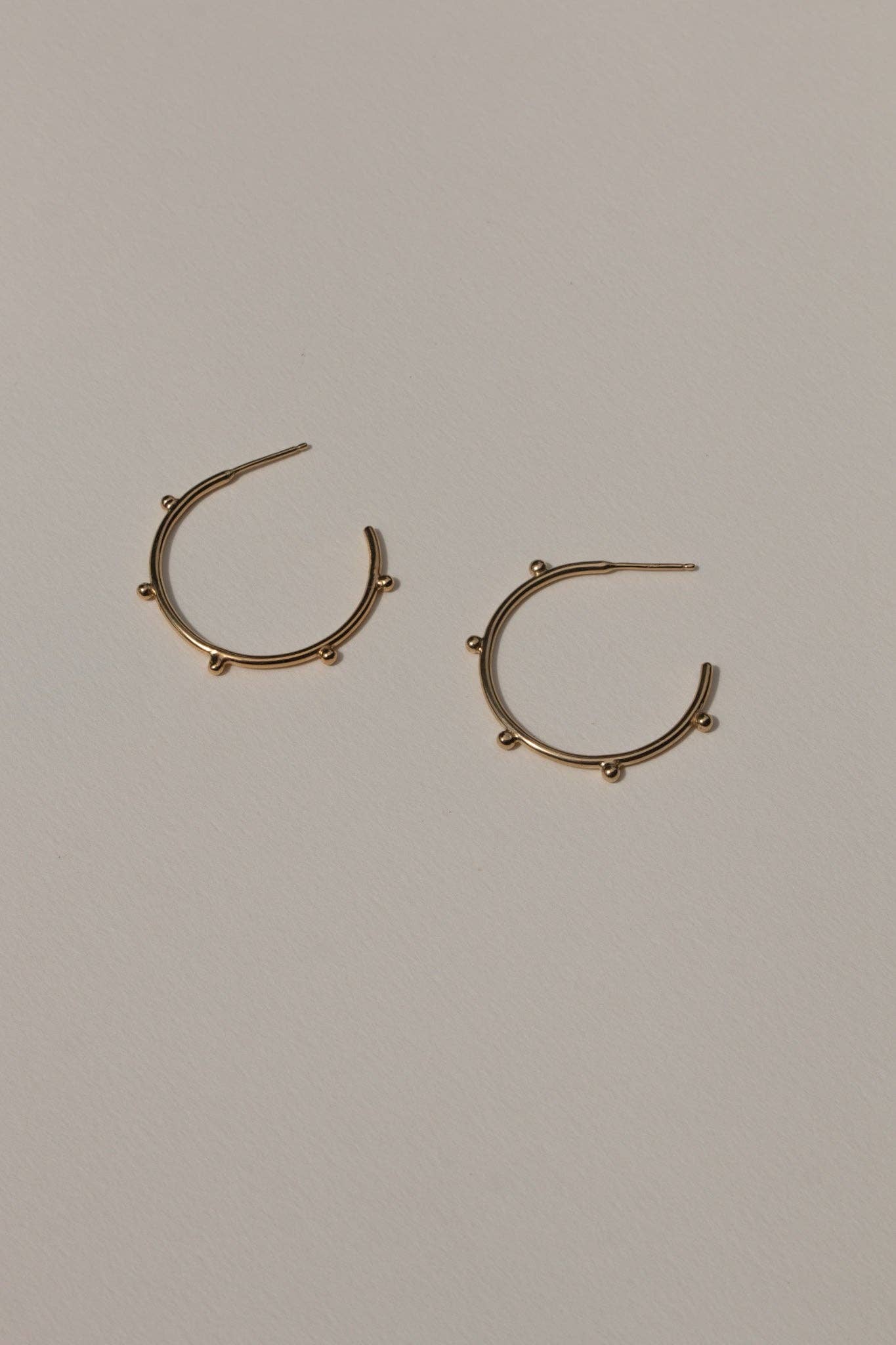 Bentu Hoops: Small Hoop