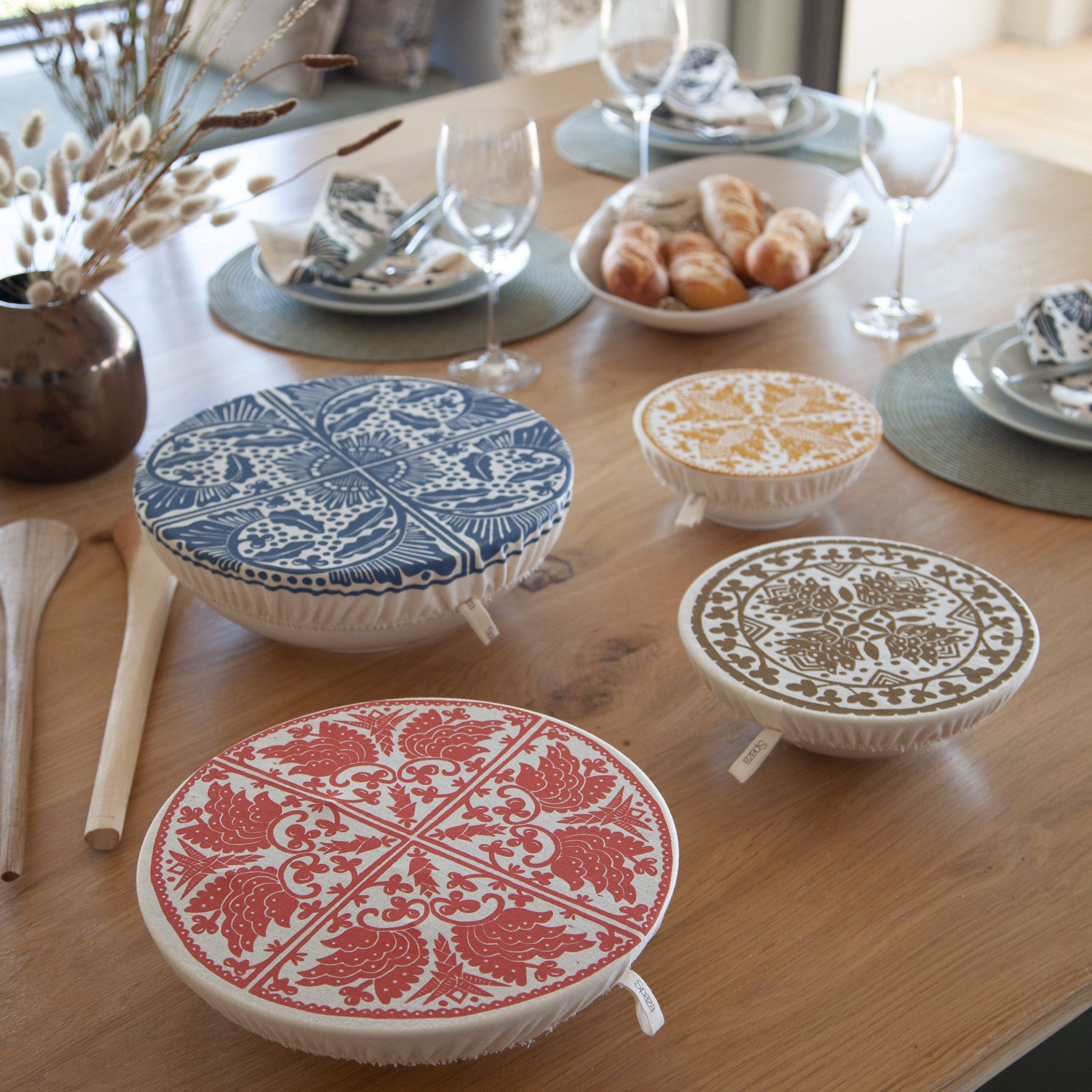 Small Madiba Print Dish and Bowl Cover