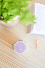 A Basket Full of Flowers Candle | floral | blossom | nature scent | soy wax | natural fragrance | hand-poured | bright | refreshing candle