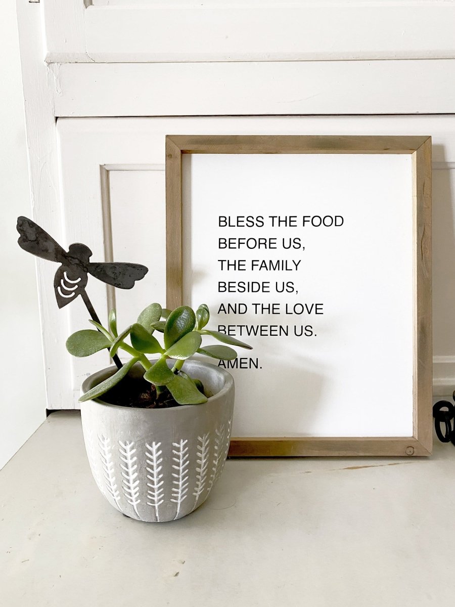 Bumble Bee Plant Stake - Highland Ridge Decor