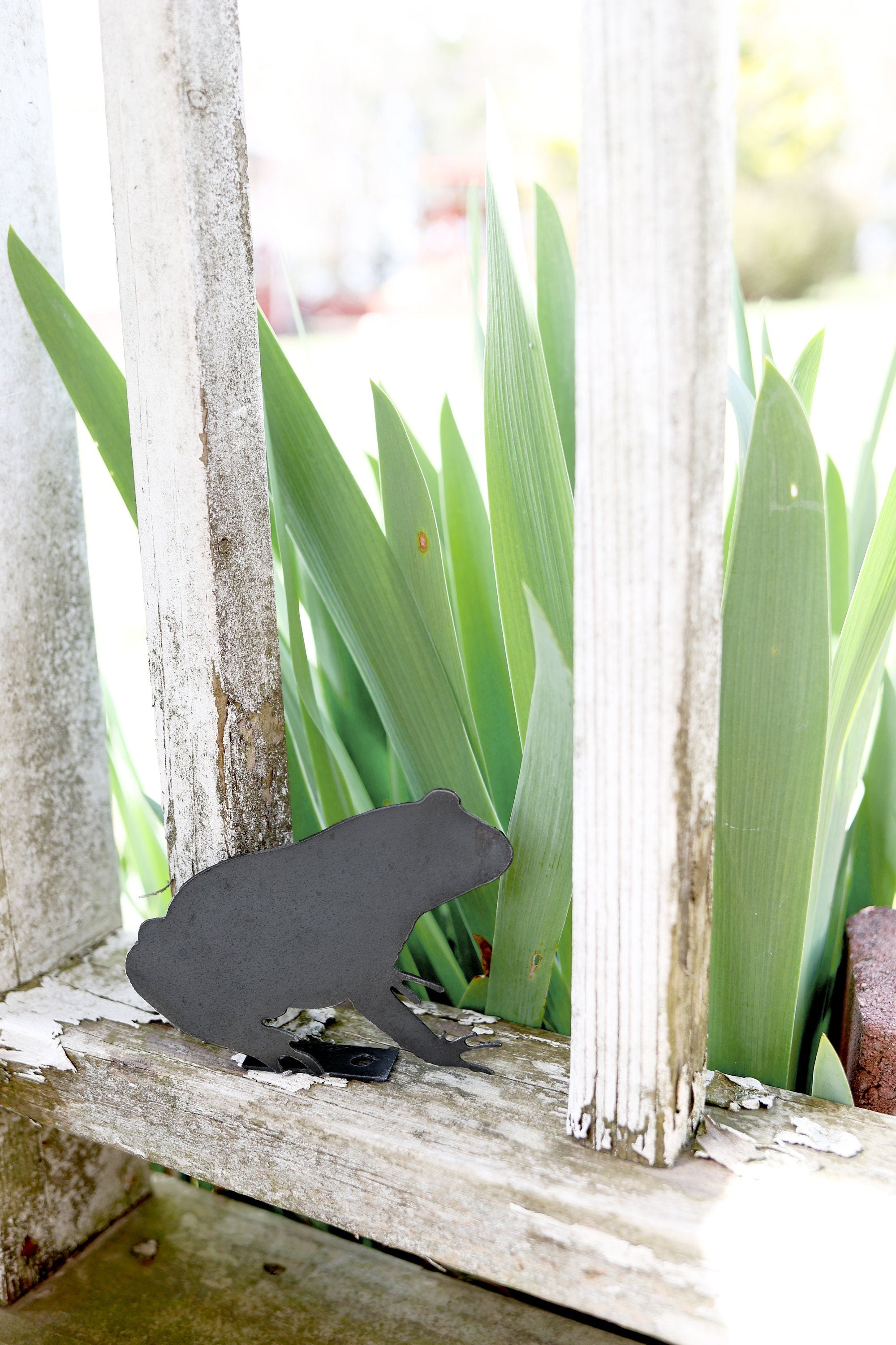 Frog Statue | garden decor patio ornament lawn critter garden gift