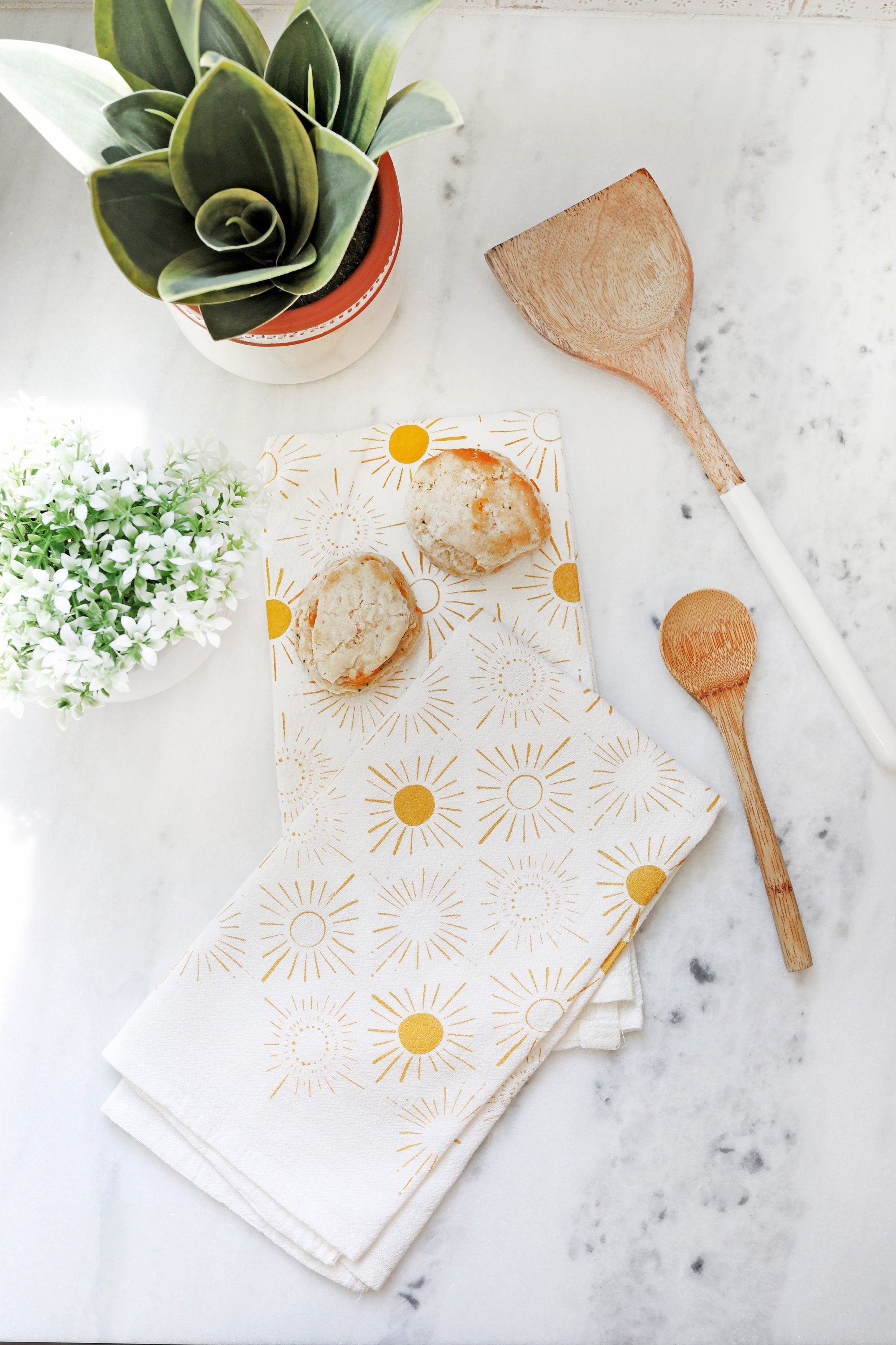 Sundance Pattern Tea Towel | yellow hand towel flour sack kitchen dish towel