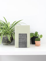 Metal Bookend - Highland Ridge Decor