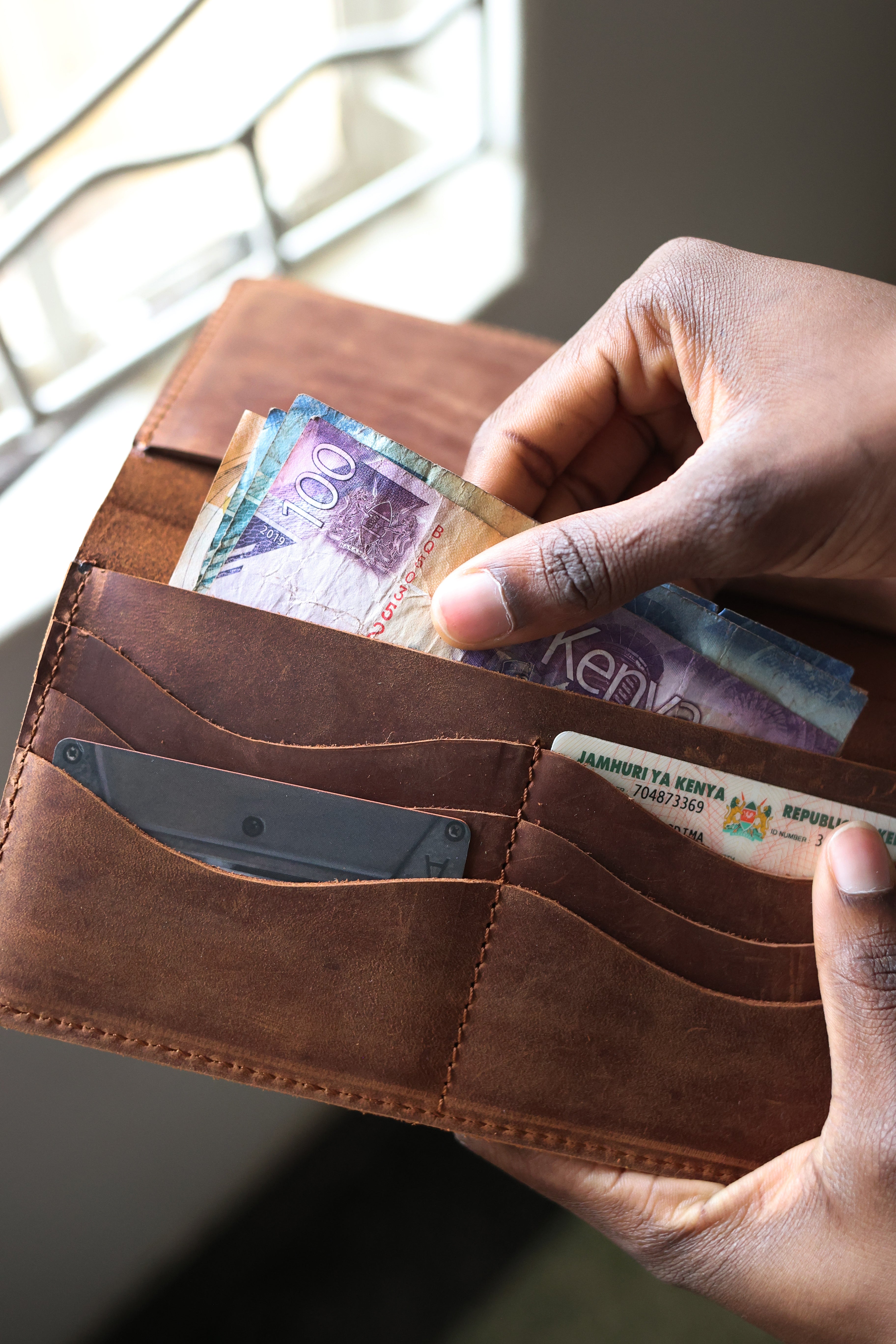 Safari Wallet