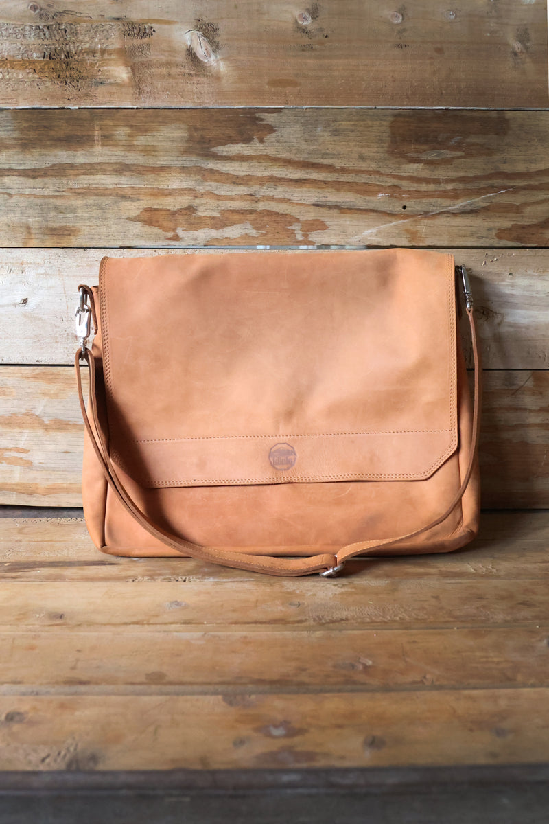 The "Wayne" Messenger Bag