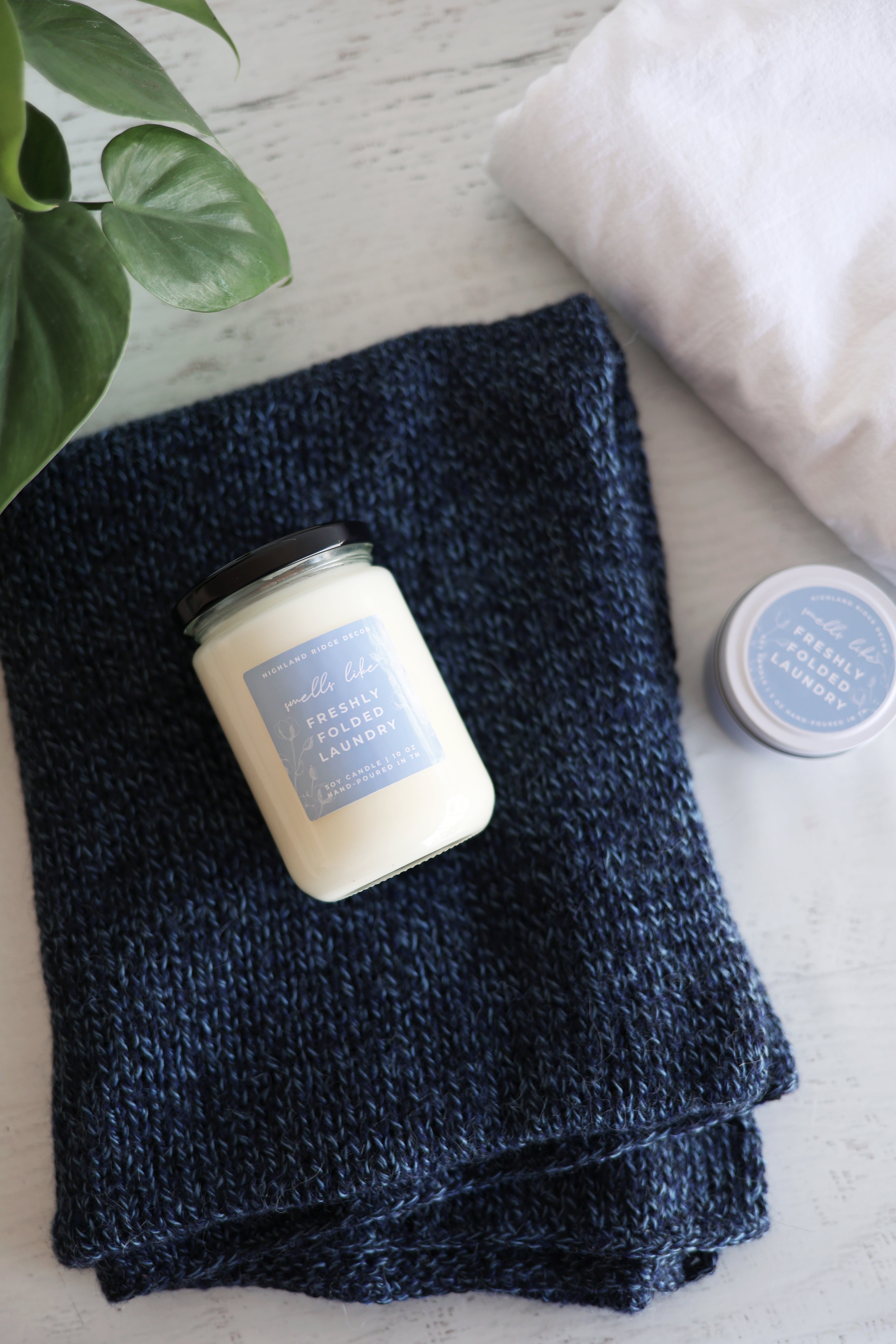 Freshly Folded Laundry Candle