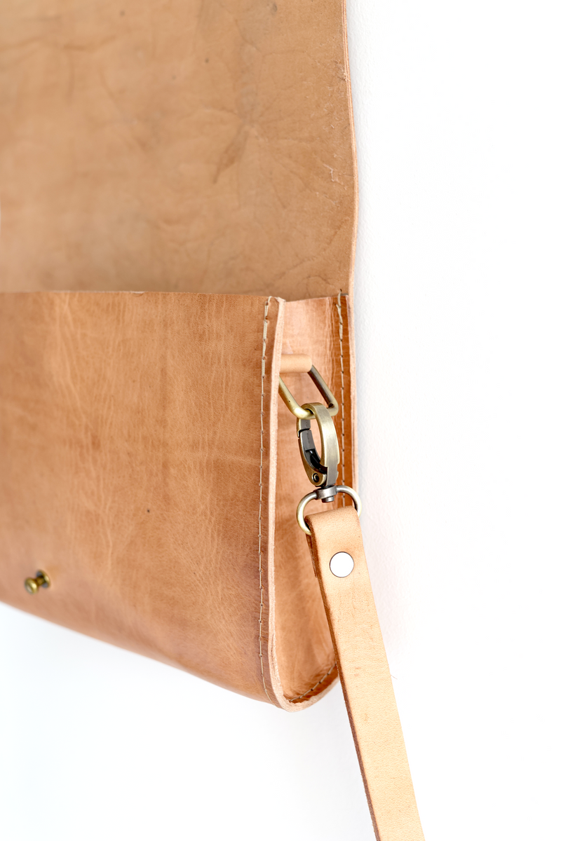 Atlas Crossbody