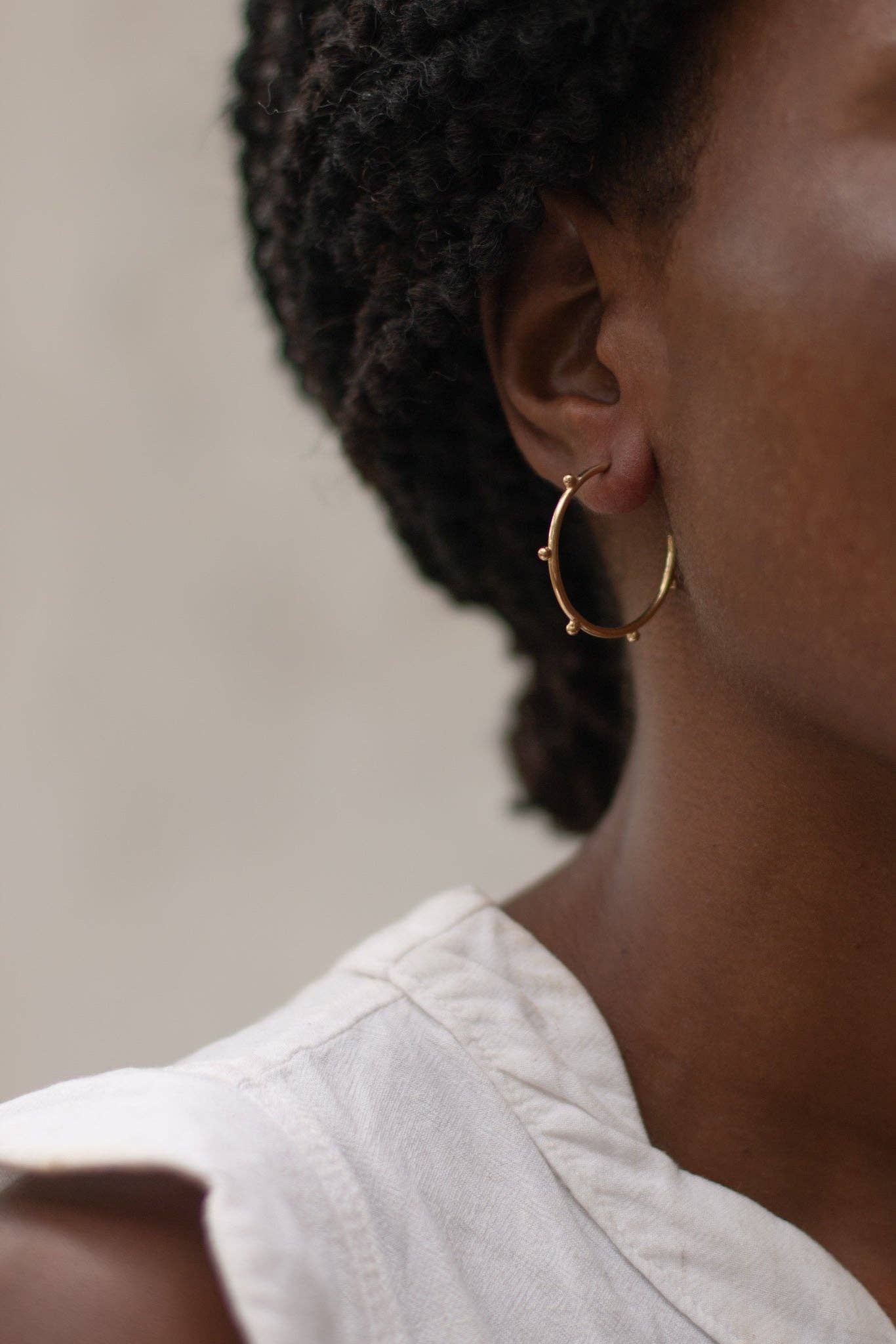 Bentu Hoops: Small Hoop