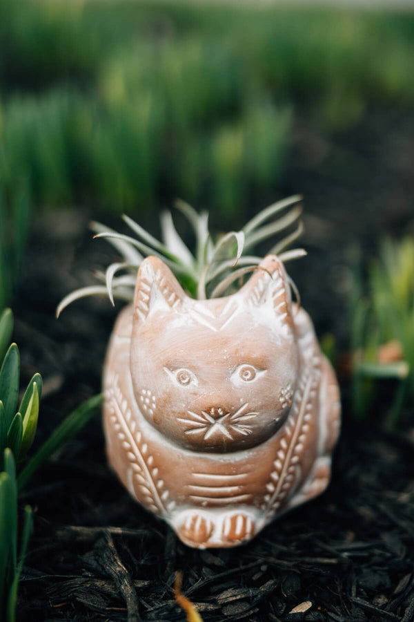 Crouching Cat Planter