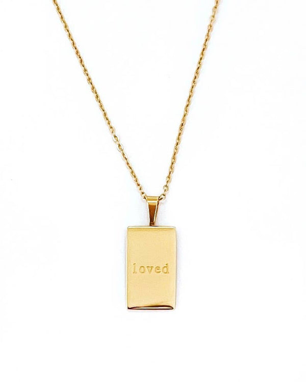 Amour Engraved Pendant Necklace