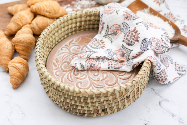 Round Ivy Swirls Bread Warmer Basket