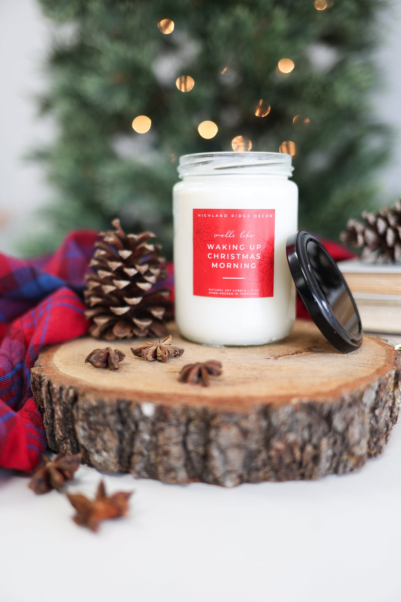 Hand-Poured Soy Candle - Warm Gingerbread "Waking Up Christmas Morning"
