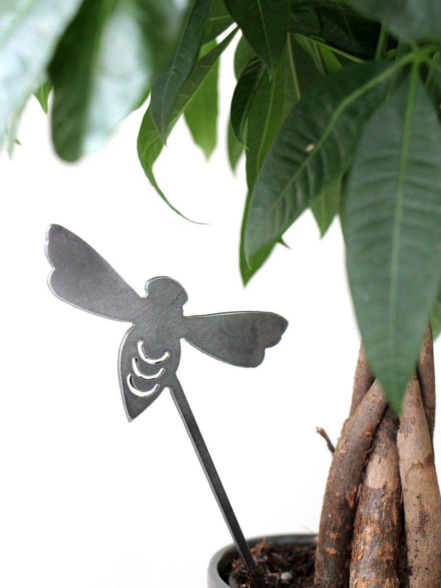 Bumble Bee Plant Stake - Highland Ridge Decor