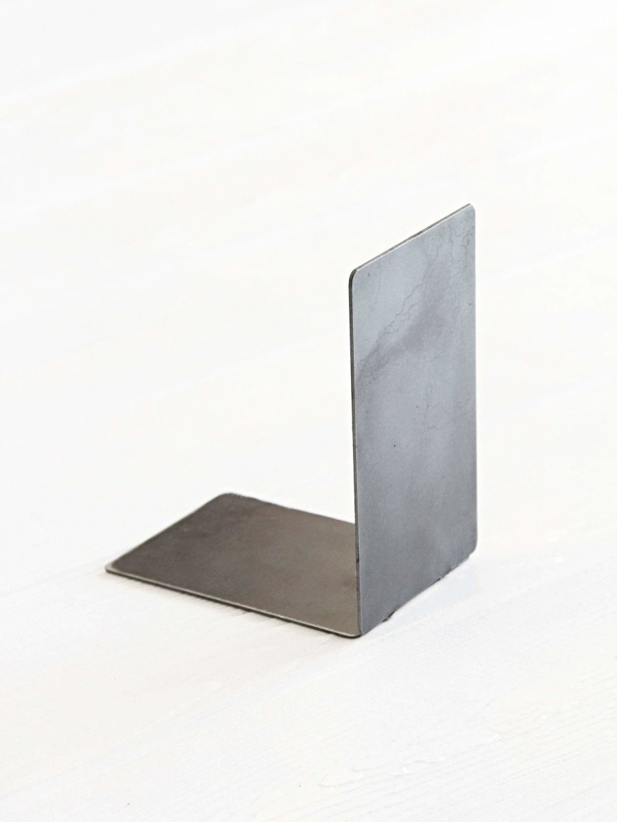 Metal Bookend - Highland Ridge Decor